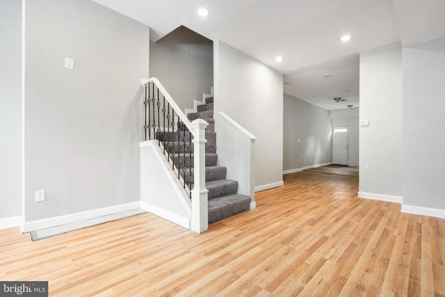805 Mckean Avenue photo 4
