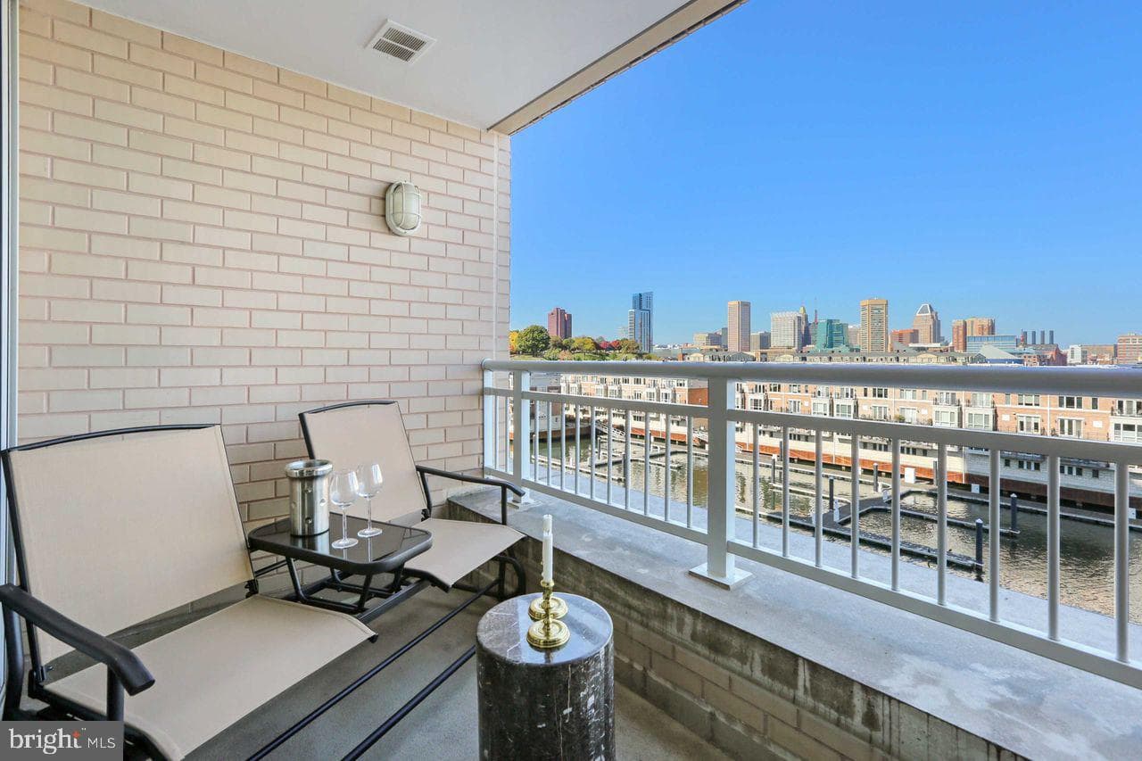 100 Harborview Drive #501 photo 24