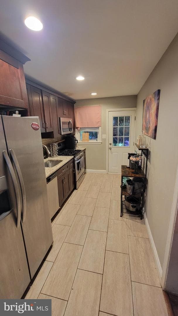 5105 Plymouth photo 24