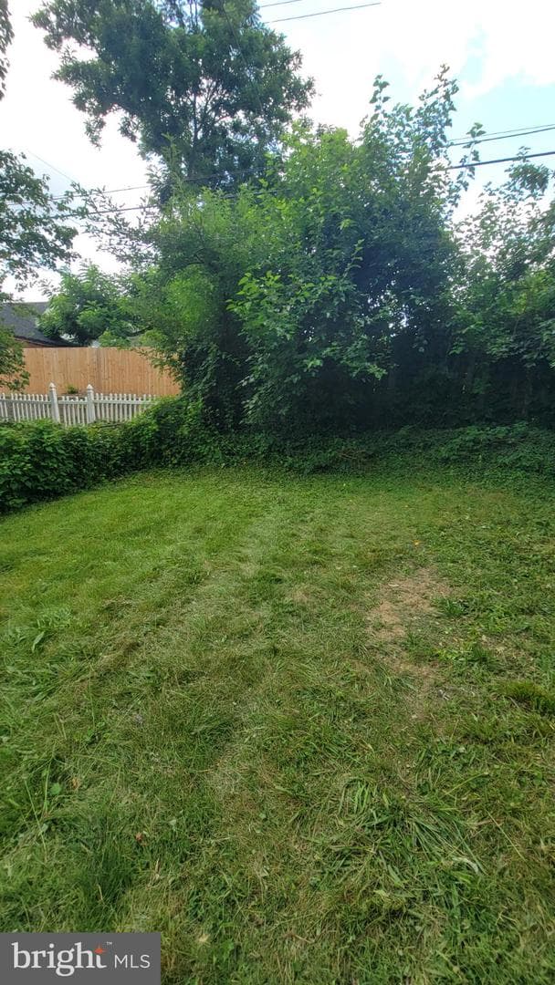 5105 Plymouth photo 3