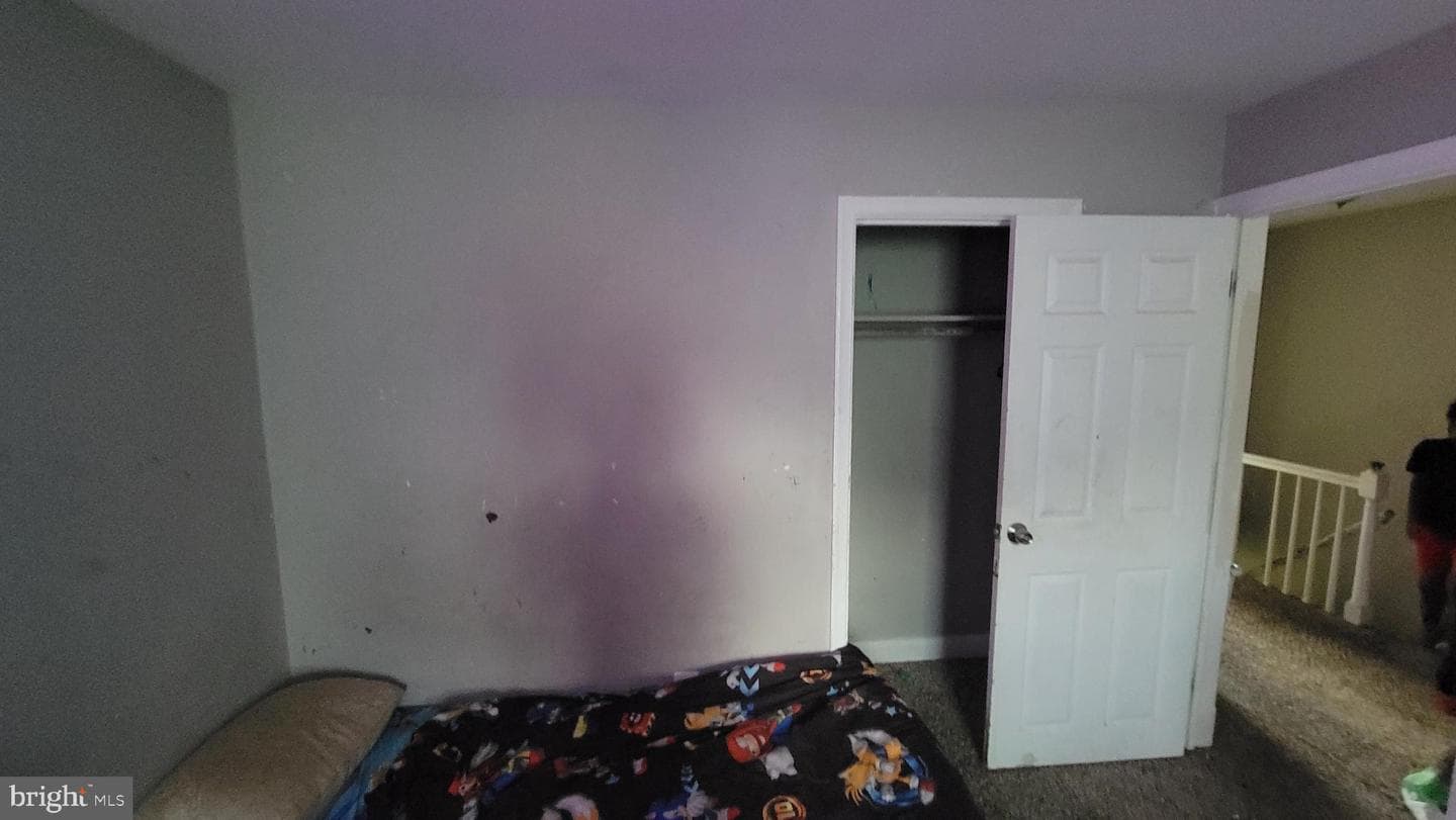 5105 Plymouth photo 9