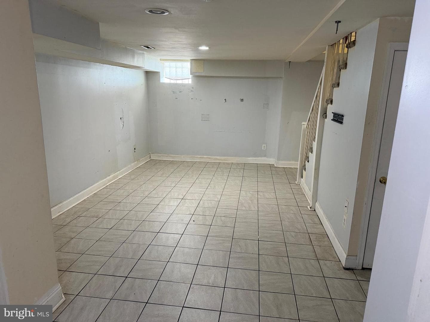 1215 N Augusta Avenue photo 9