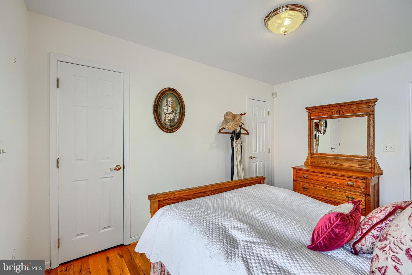 2102 Cambridge Street photo 18
