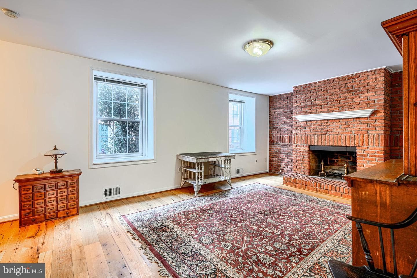2102 Cambridge Street photo 5