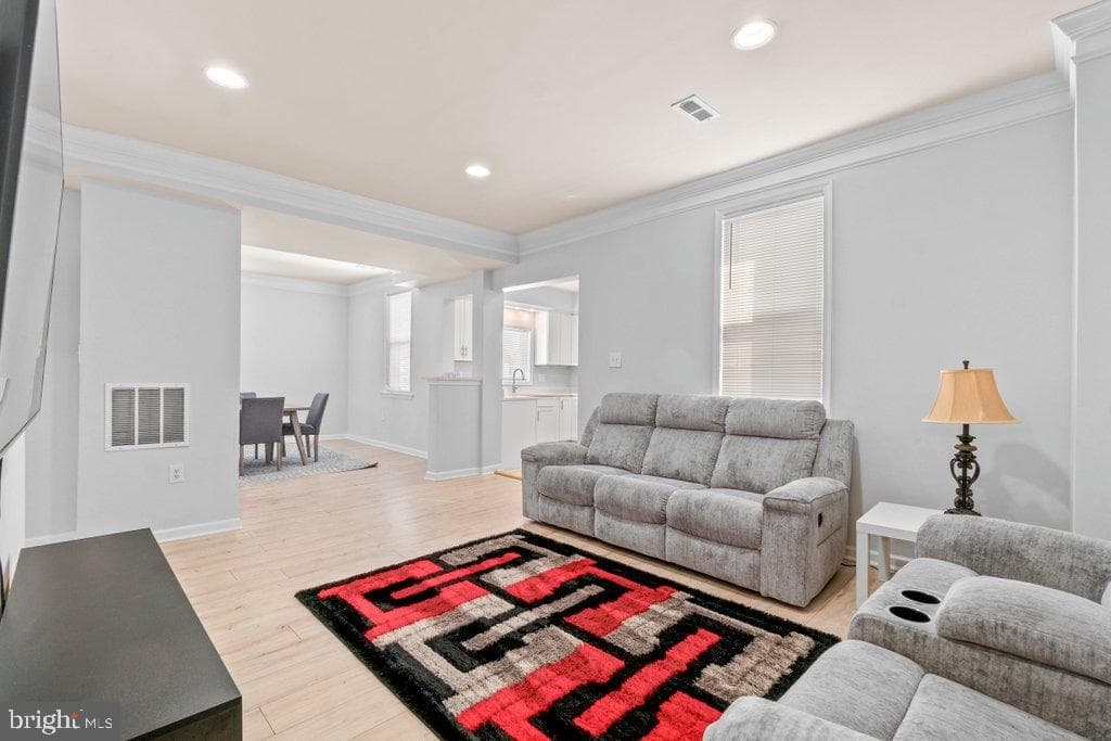 4919 Harford Road photo 10