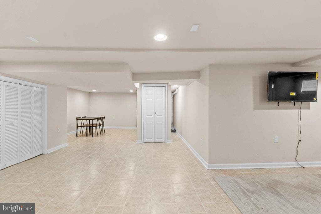 4919 Harford Road photo 47