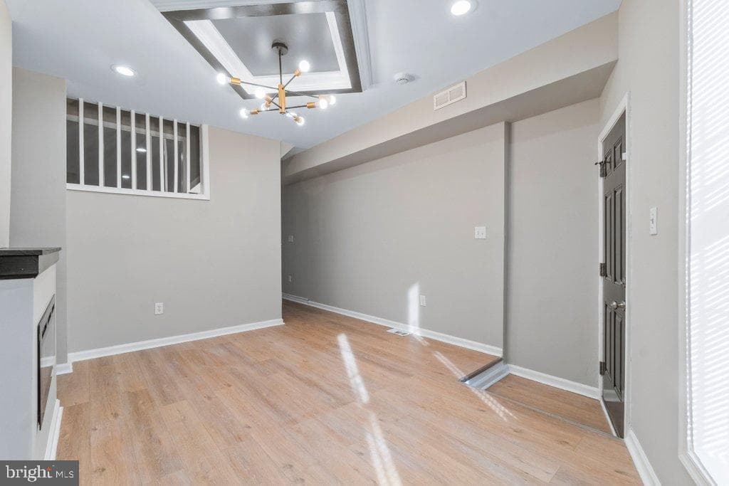 2108 Ashton Street photo 4