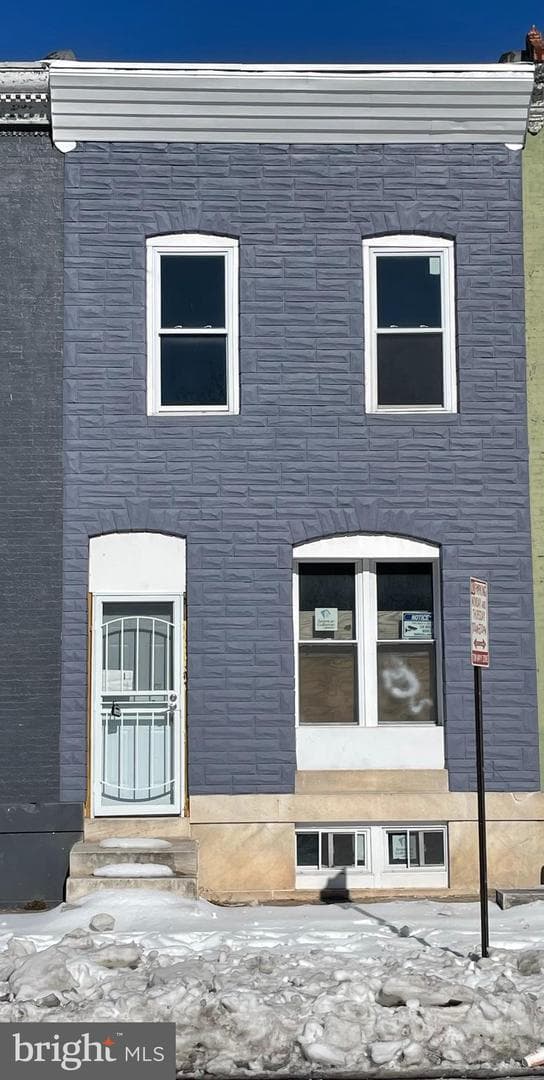 1910 E Federal Street photo 1