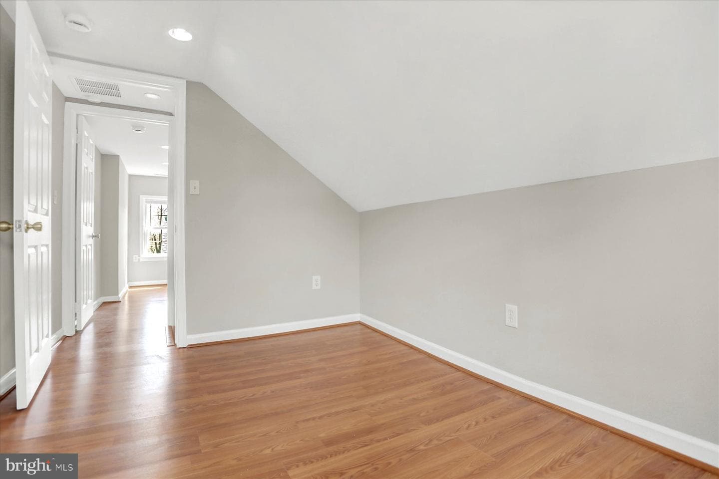 1523 Baldwin Street photo 20