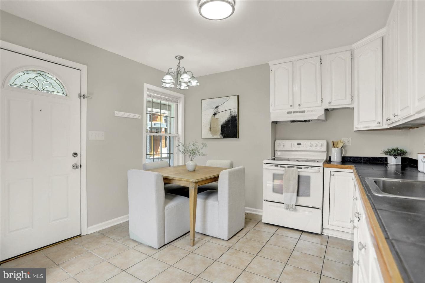 1523 Baldwin Street photo 7