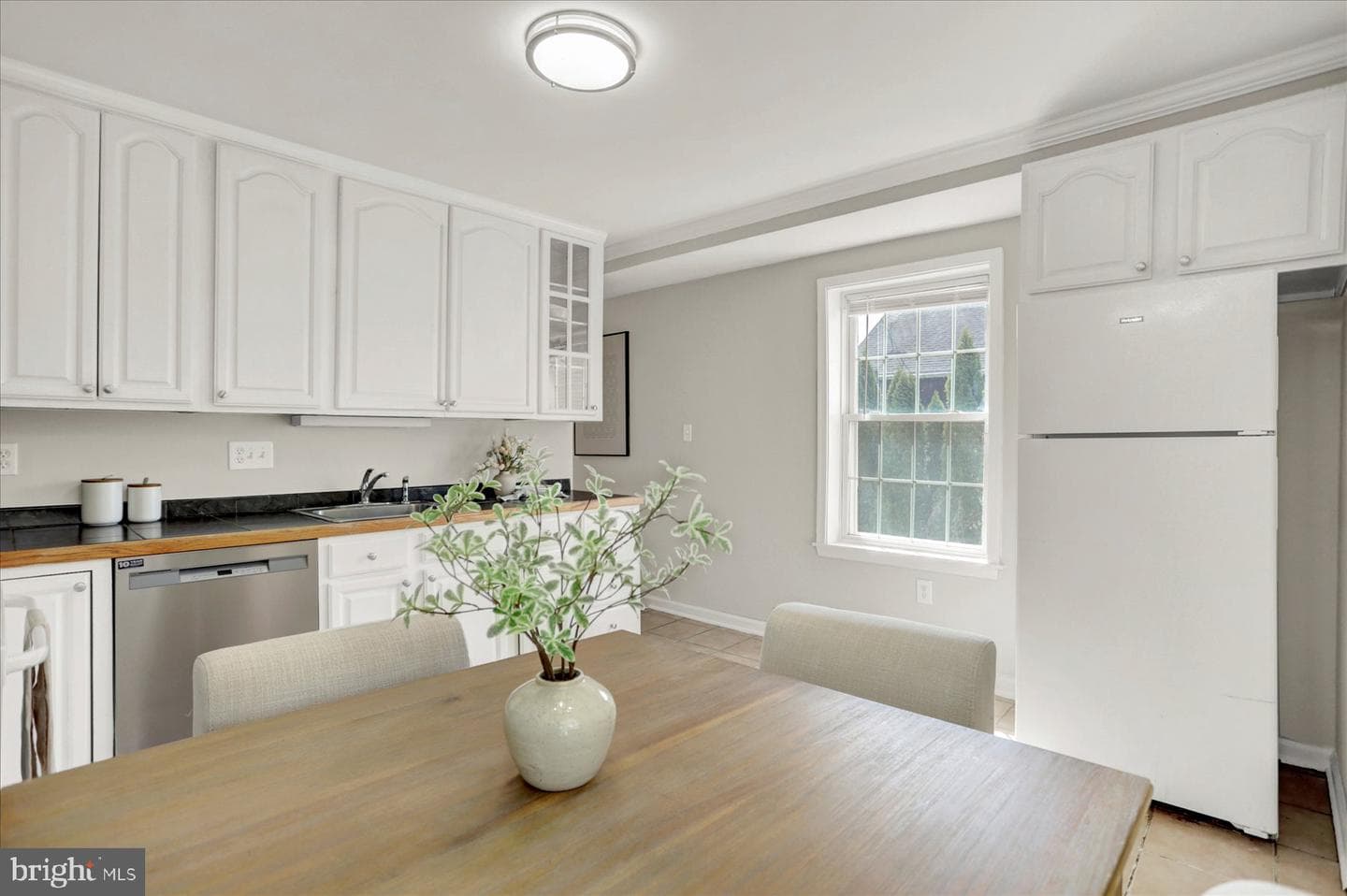 1523 Baldwin Street photo 9