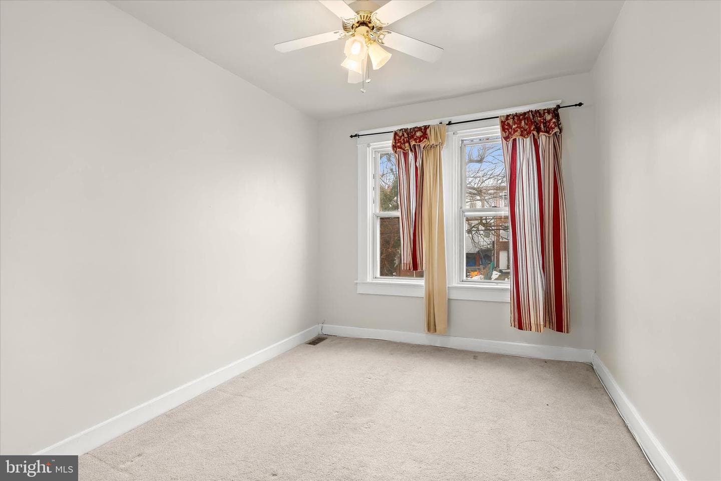 1815 E 32nd Street photo 13