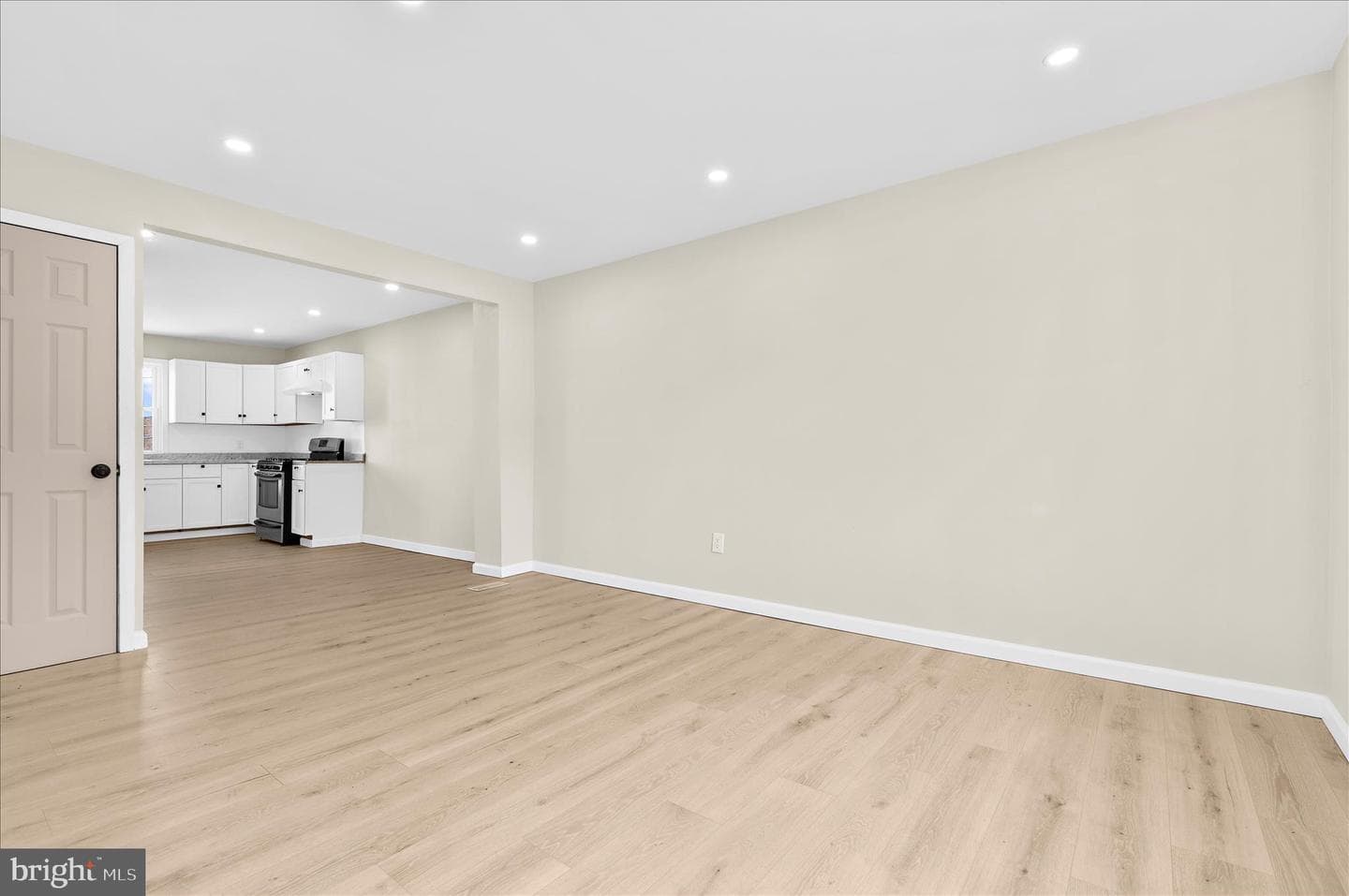 814 Jack St photo 5