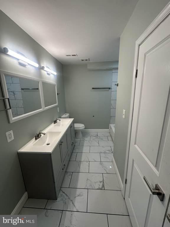 1030 W Franklin Street photo 17