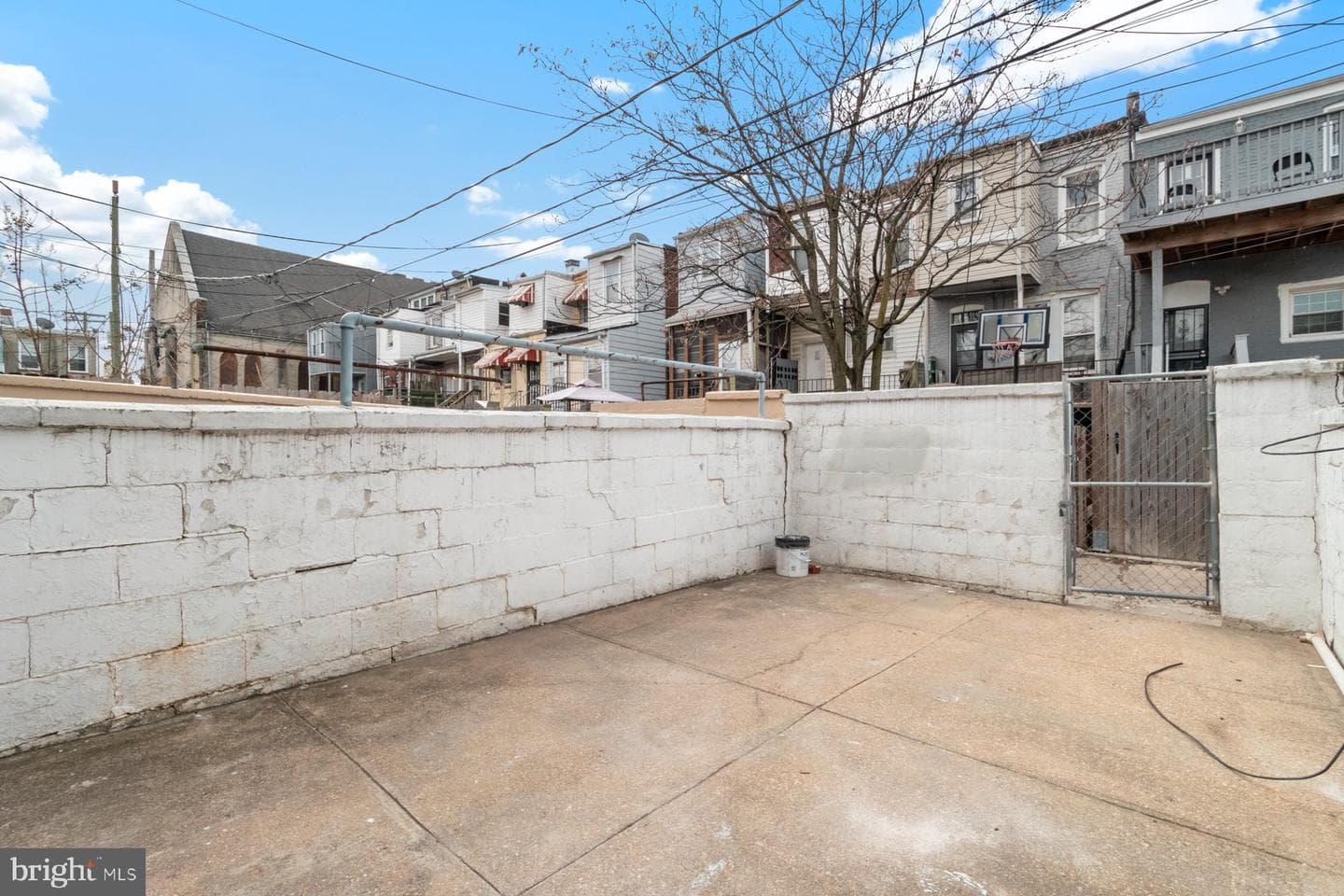 518 N Rose photo 14