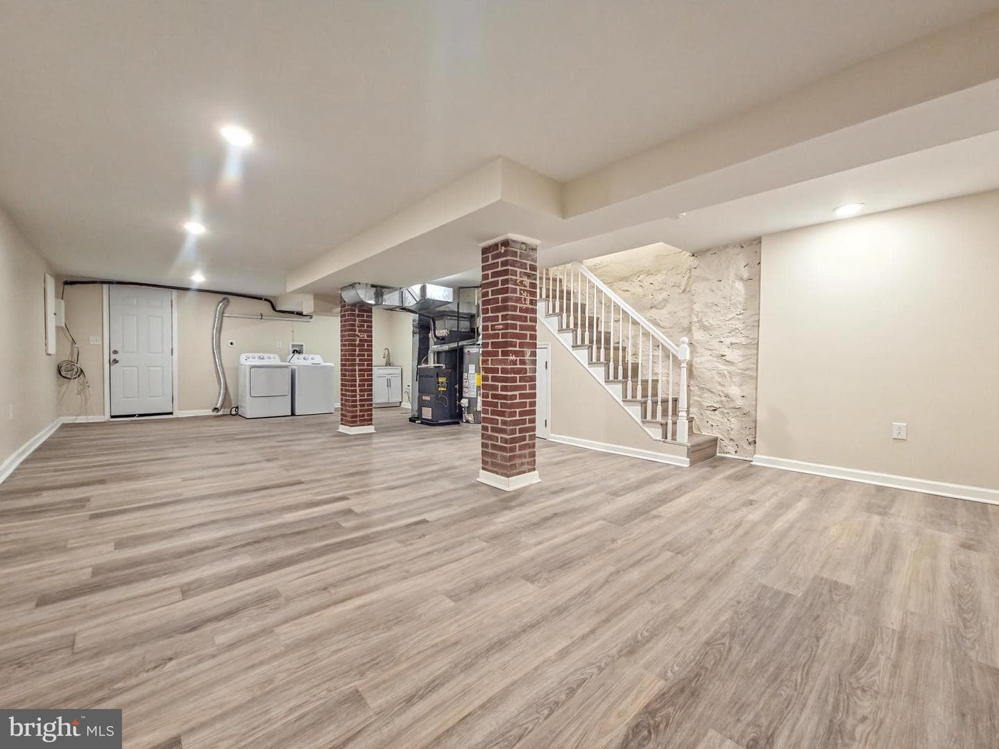 4911 Queensberry Avenue photo 30