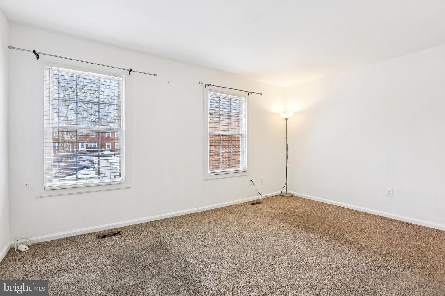 915 Dartmouth Glen Way photo 15