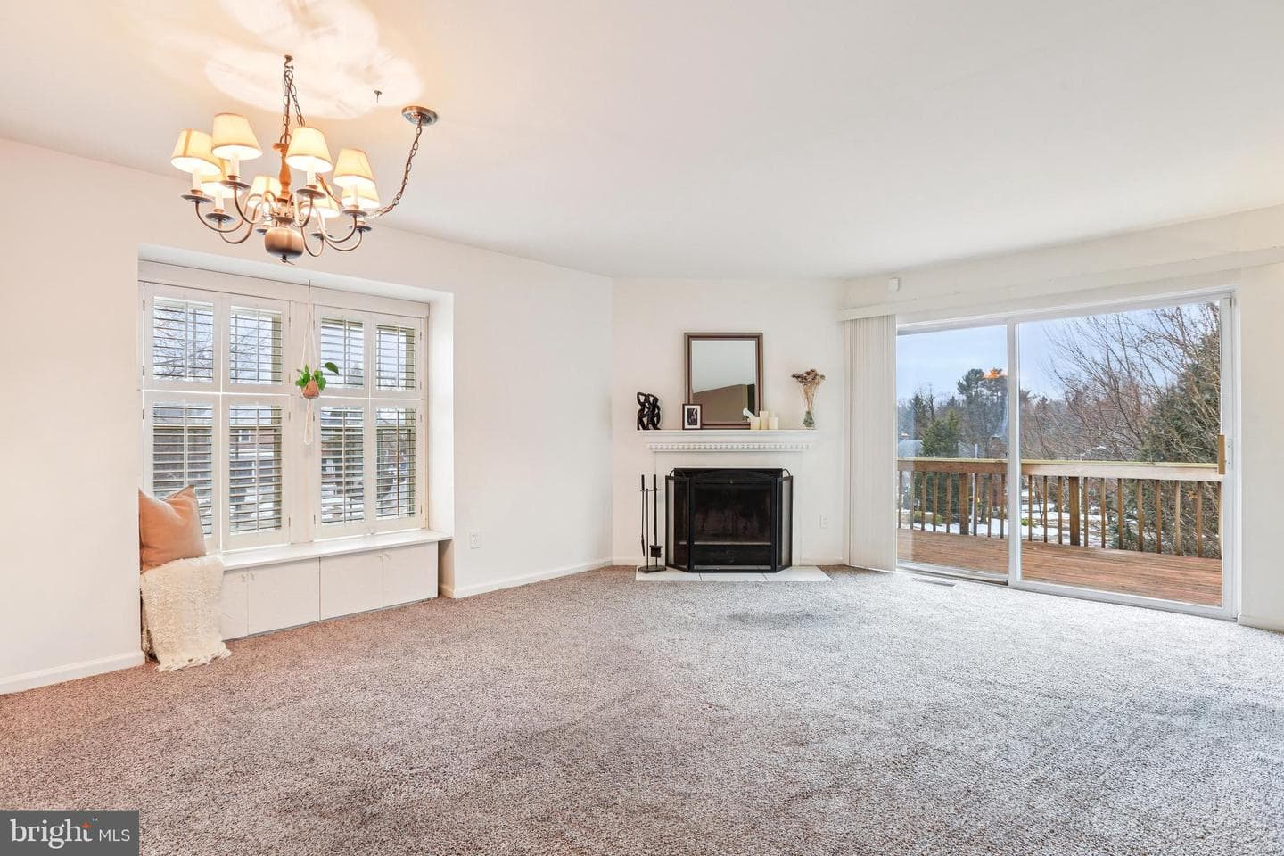 915 Dartmouth Glen Way photo 4