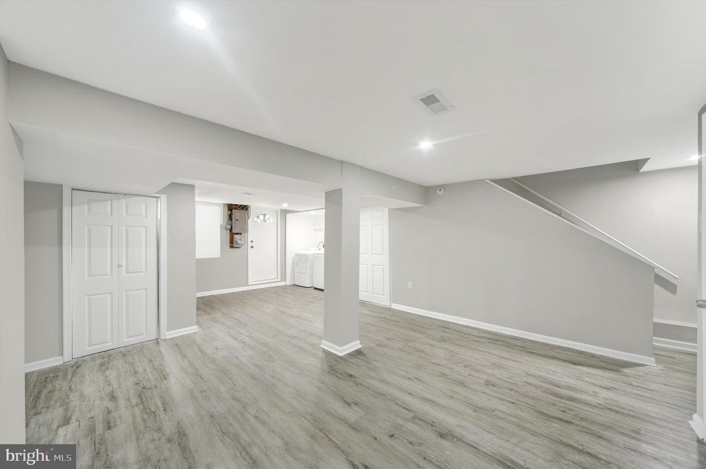 5404 Crismer Avenue photo 32