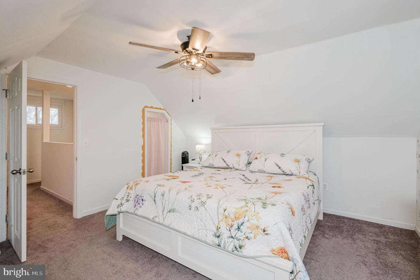 5709 Anthony Avenue photo 31