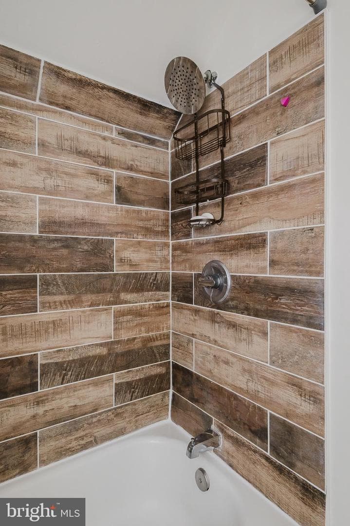 5709 Anthony Avenue photo 35
