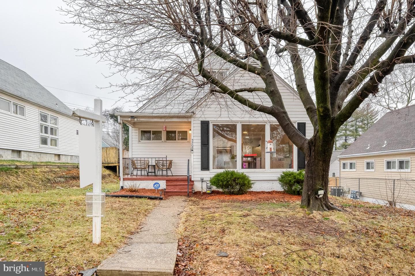5709 Anthony Avenue photo 52