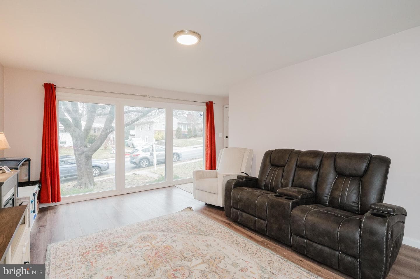 5709 Anthony Avenue photo 6