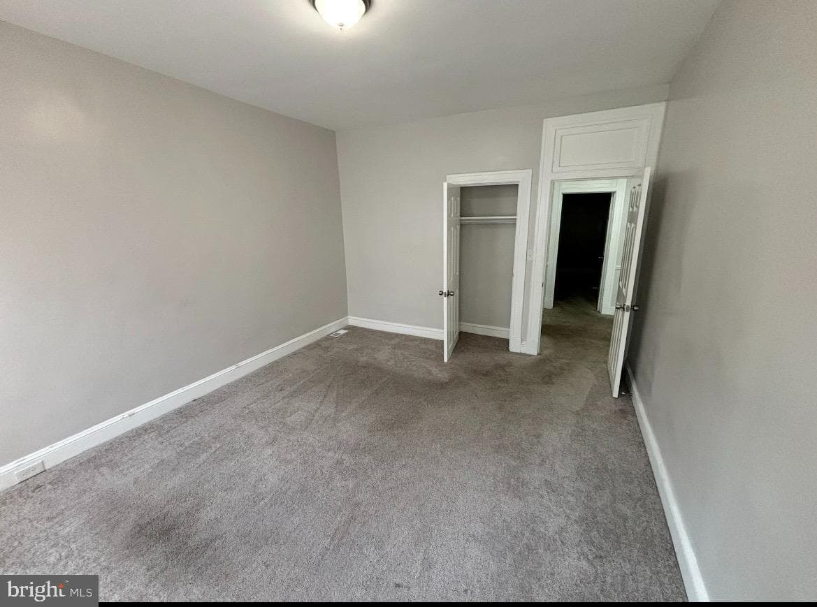 2908 Hilldale Avenue photo 10