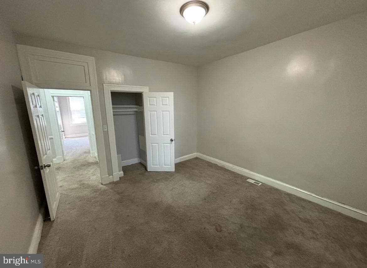 2908 Hilldale Avenue photo 8