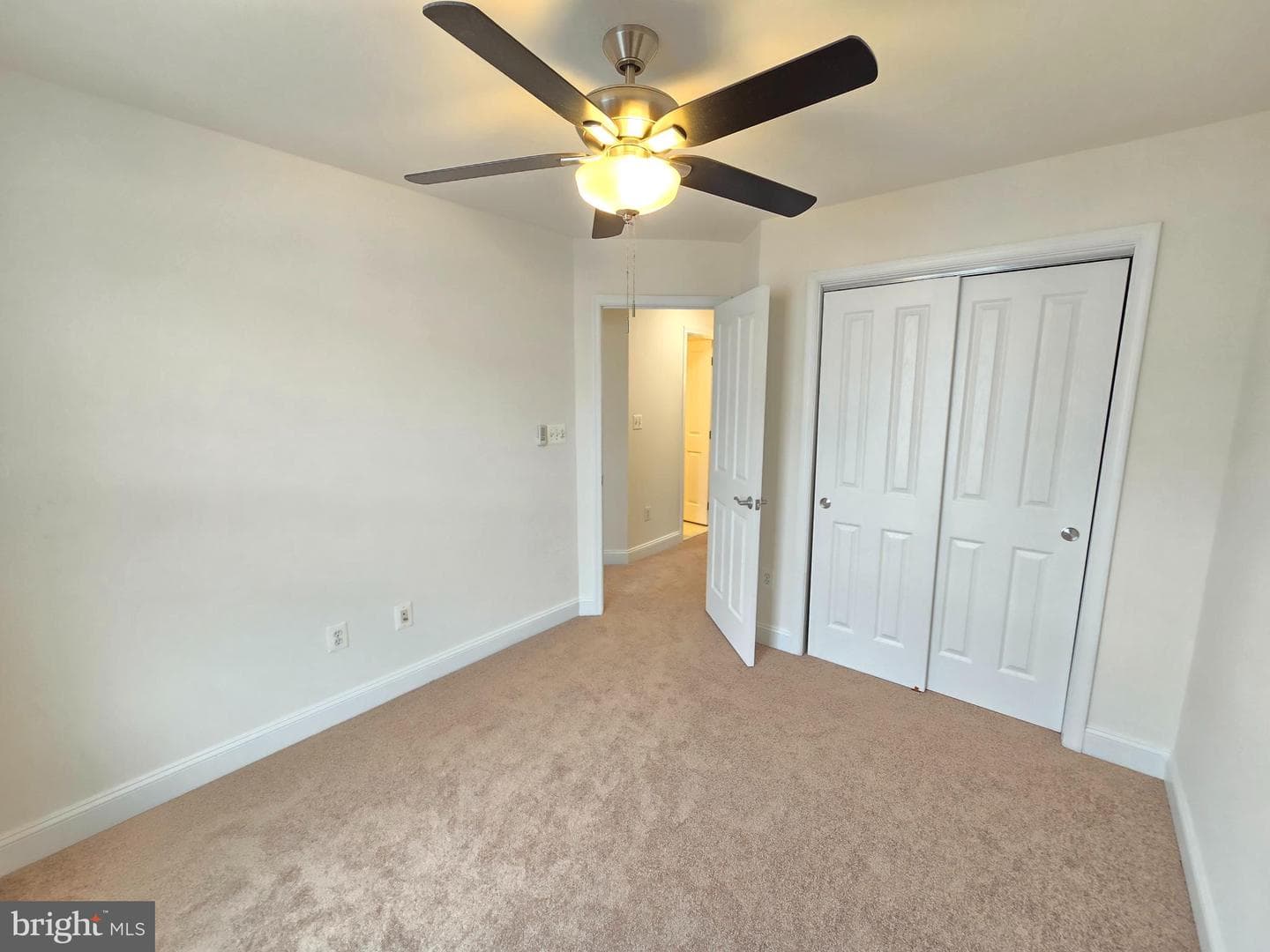 876 Ryan Street photo 32