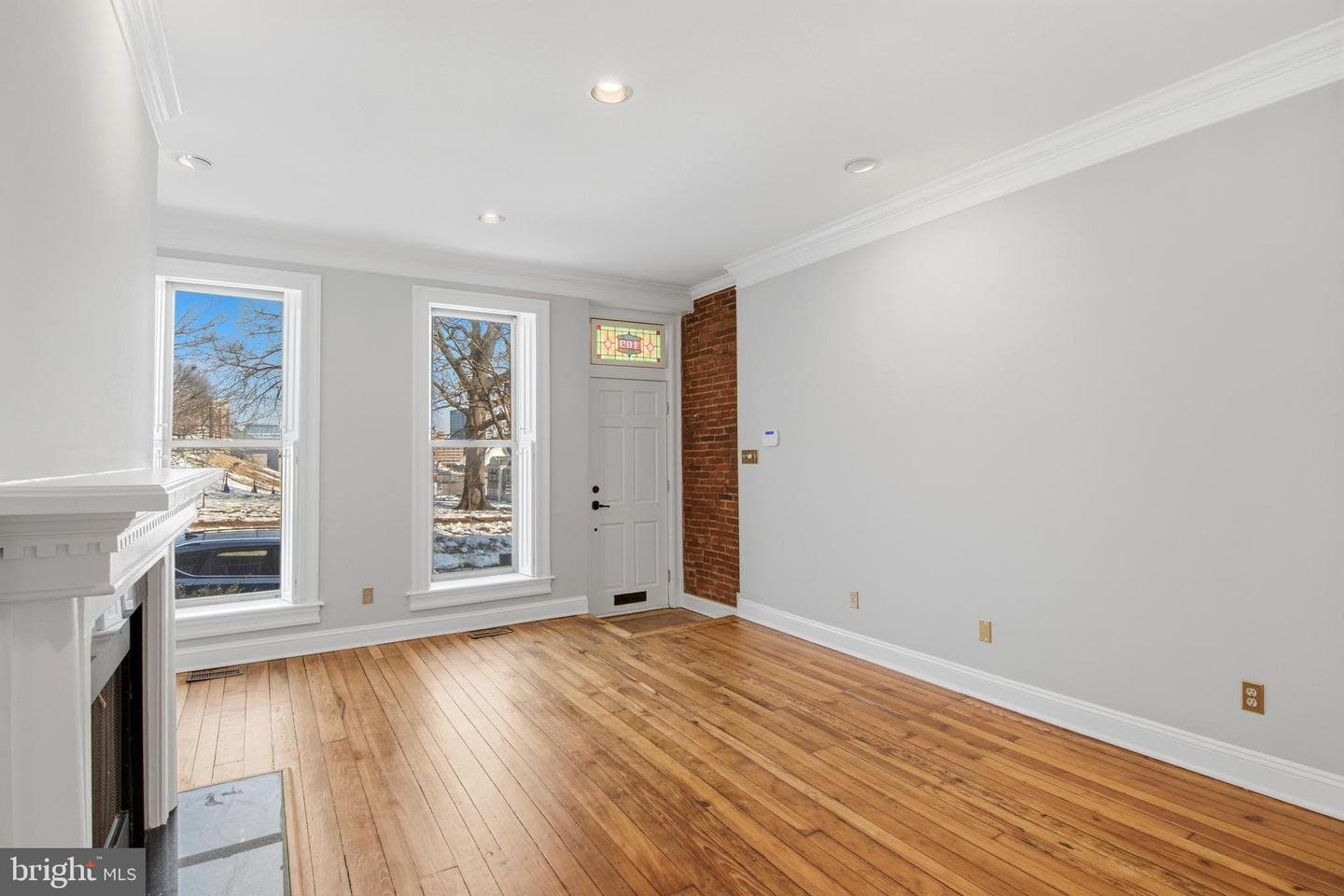 409 Warren Avenue photo 7