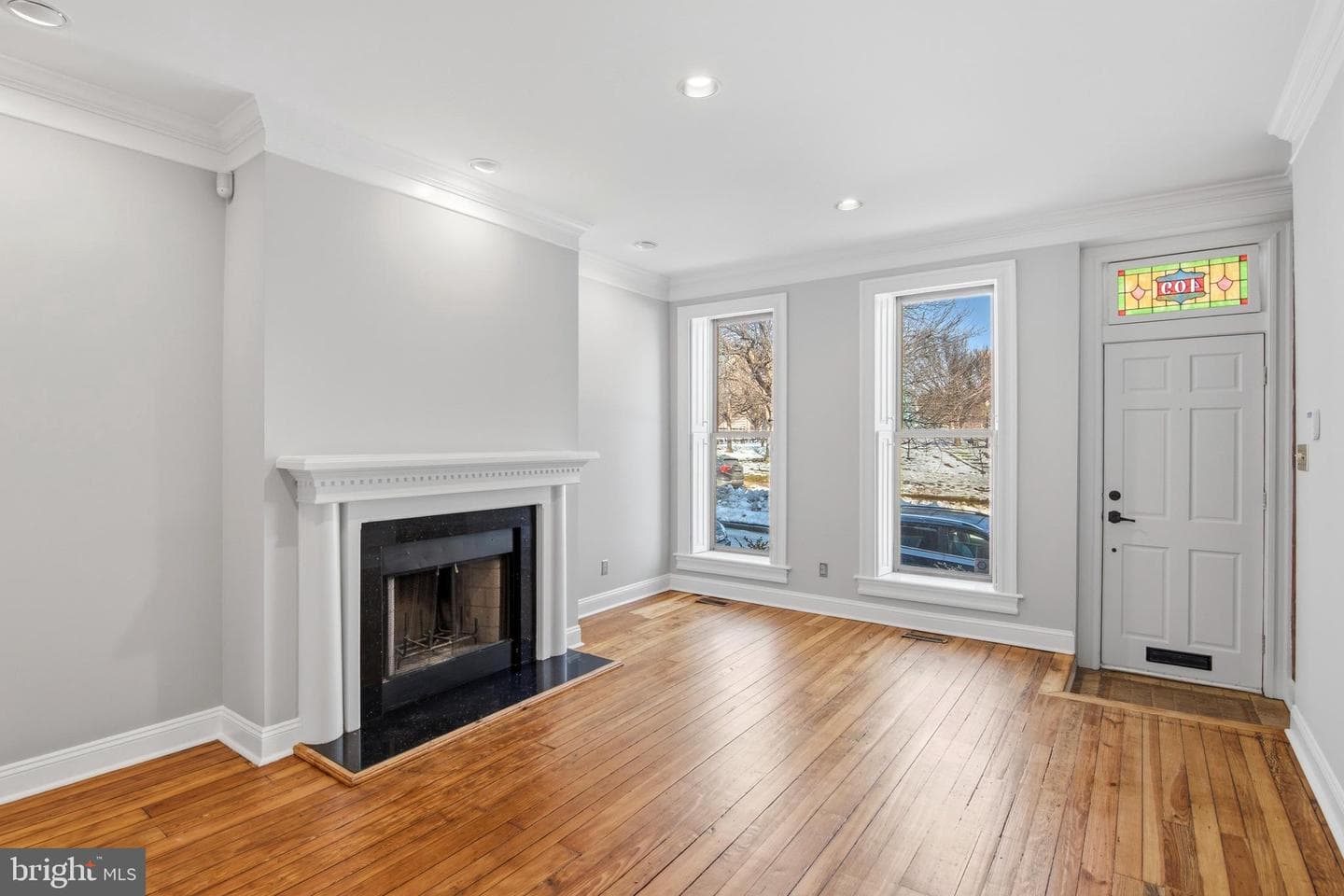409 Warren Avenue photo 9