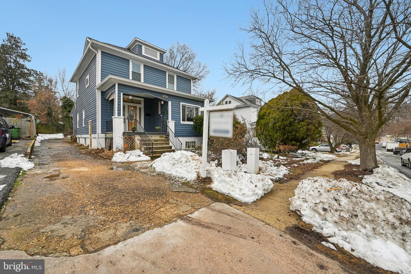 4211 Parkmont Avenue photo 2