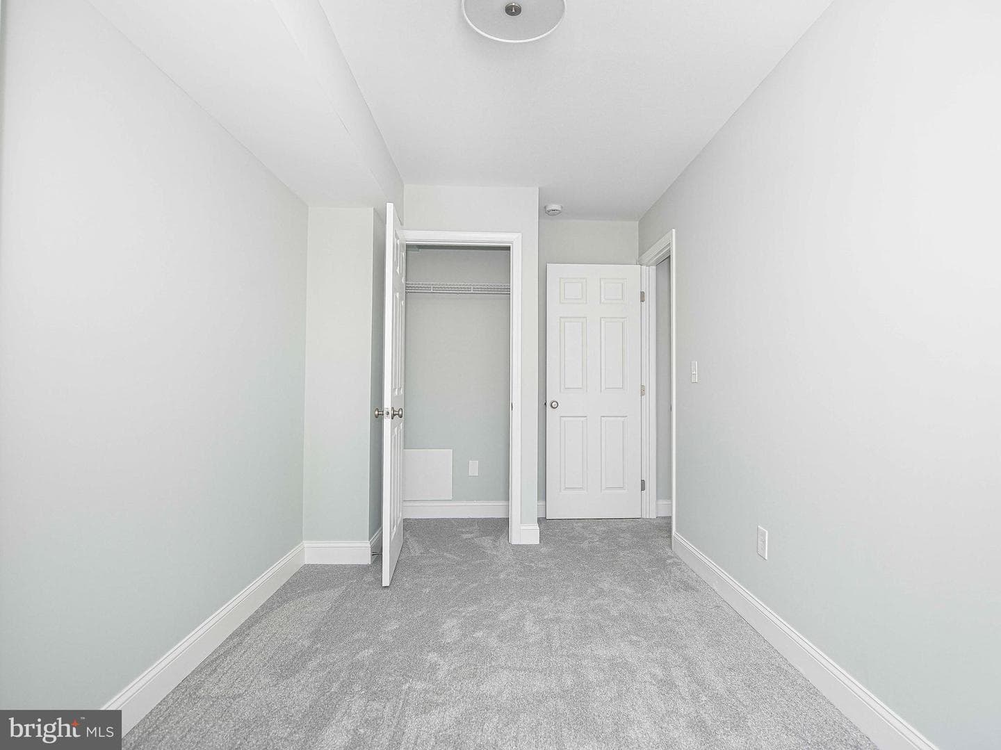 441 N East Avenue photo 16
