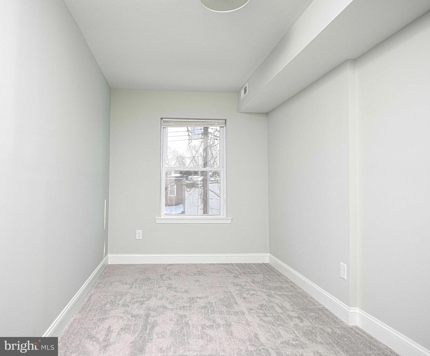441 N East Avenue photo 17