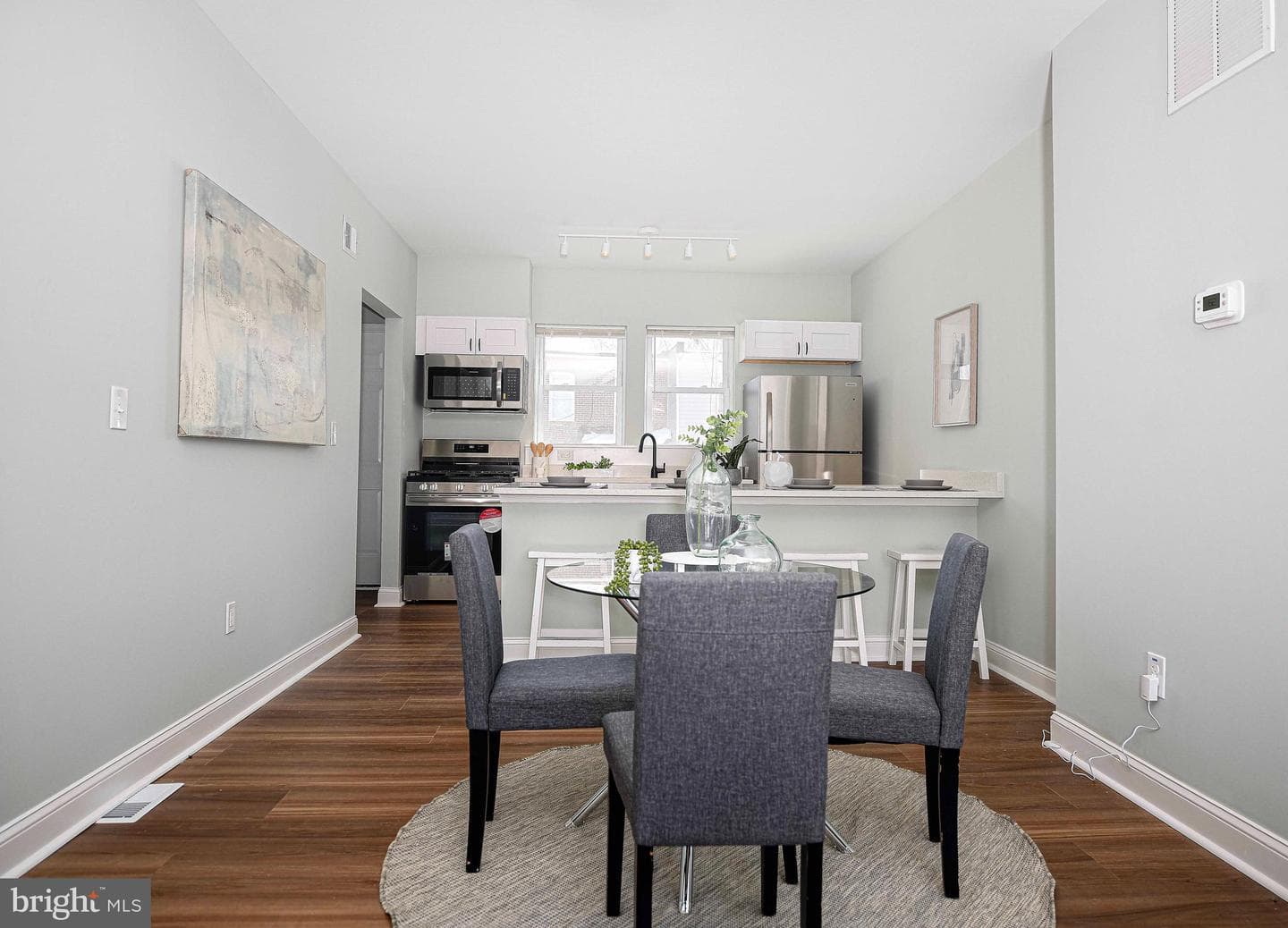 441 N East Avenue photo 8