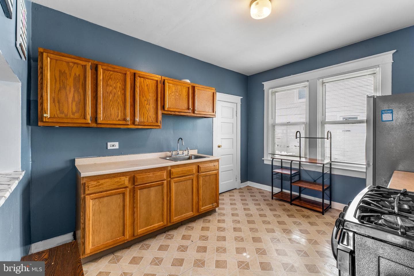608 Tunbridge Road photo 12