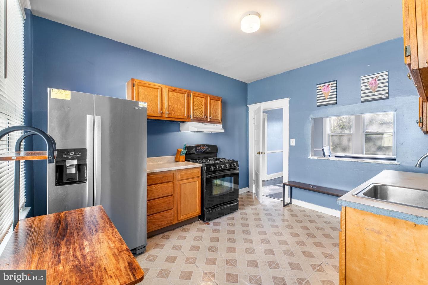 608 Tunbridge Road photo 13