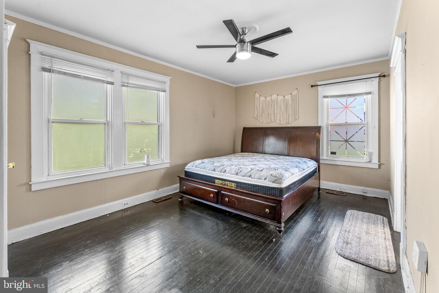 608 Tunbridge Road photo 18