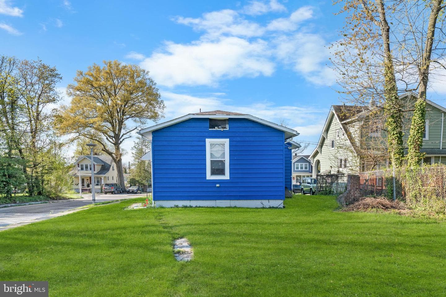 608 Tunbridge Road photo 26
