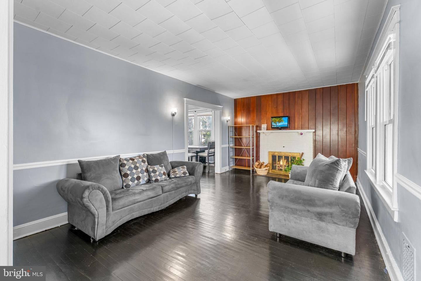 608 Tunbridge Road photo 6