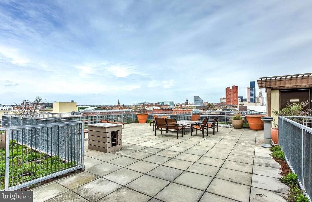 1211 Light St # 410 photo 11