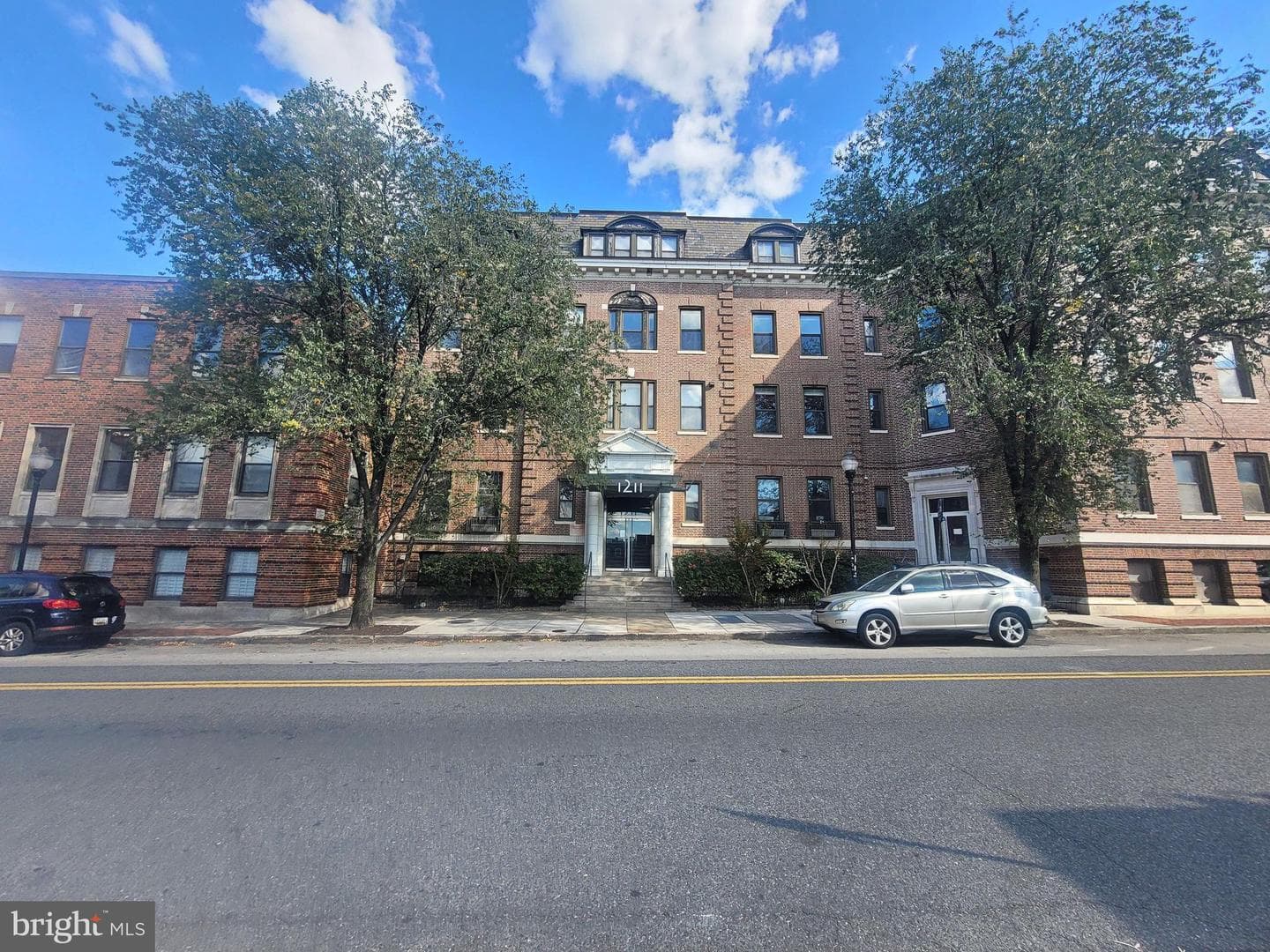 1211 Light St # 410 photo 6