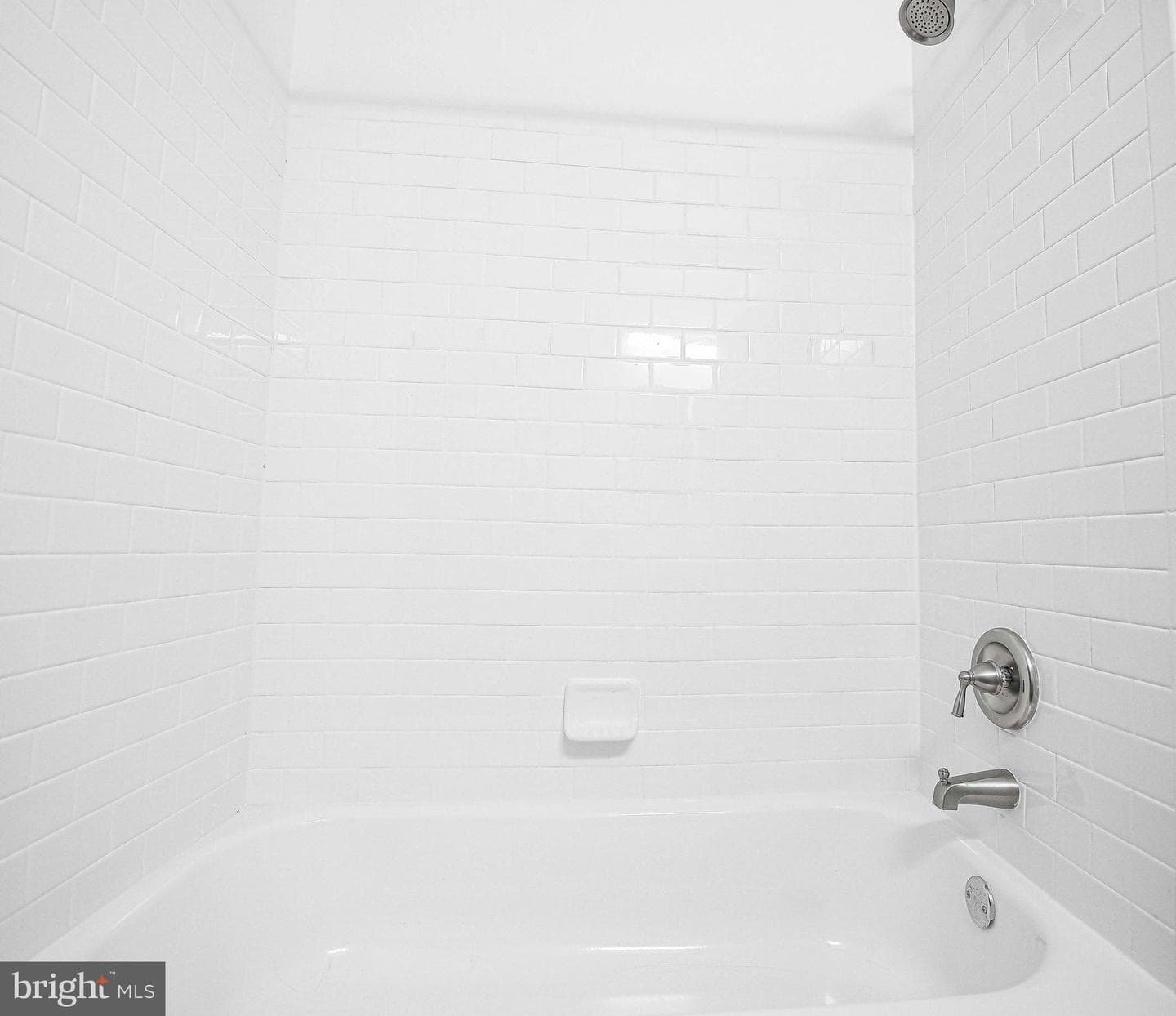531 N Decker Avenue photo 16