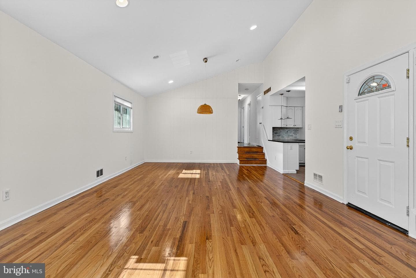 5120 The Alameda photo 8