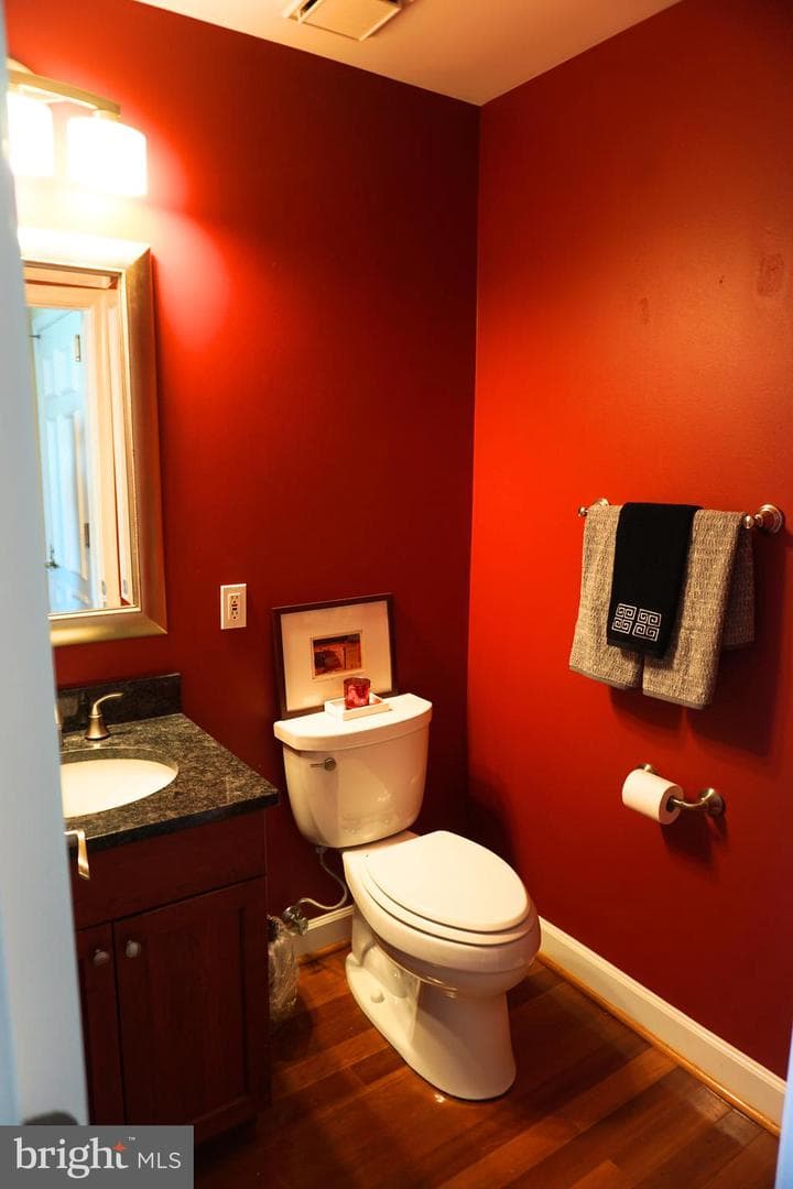 100 Harborview Drive #611 photo 28