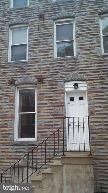 2130 Division Street photo 1