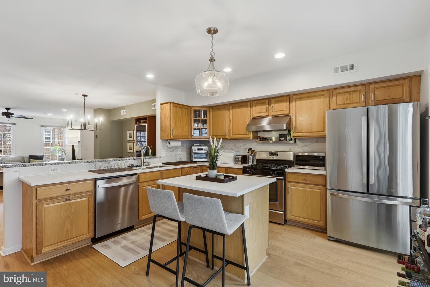 2113 Essex Street photo 10