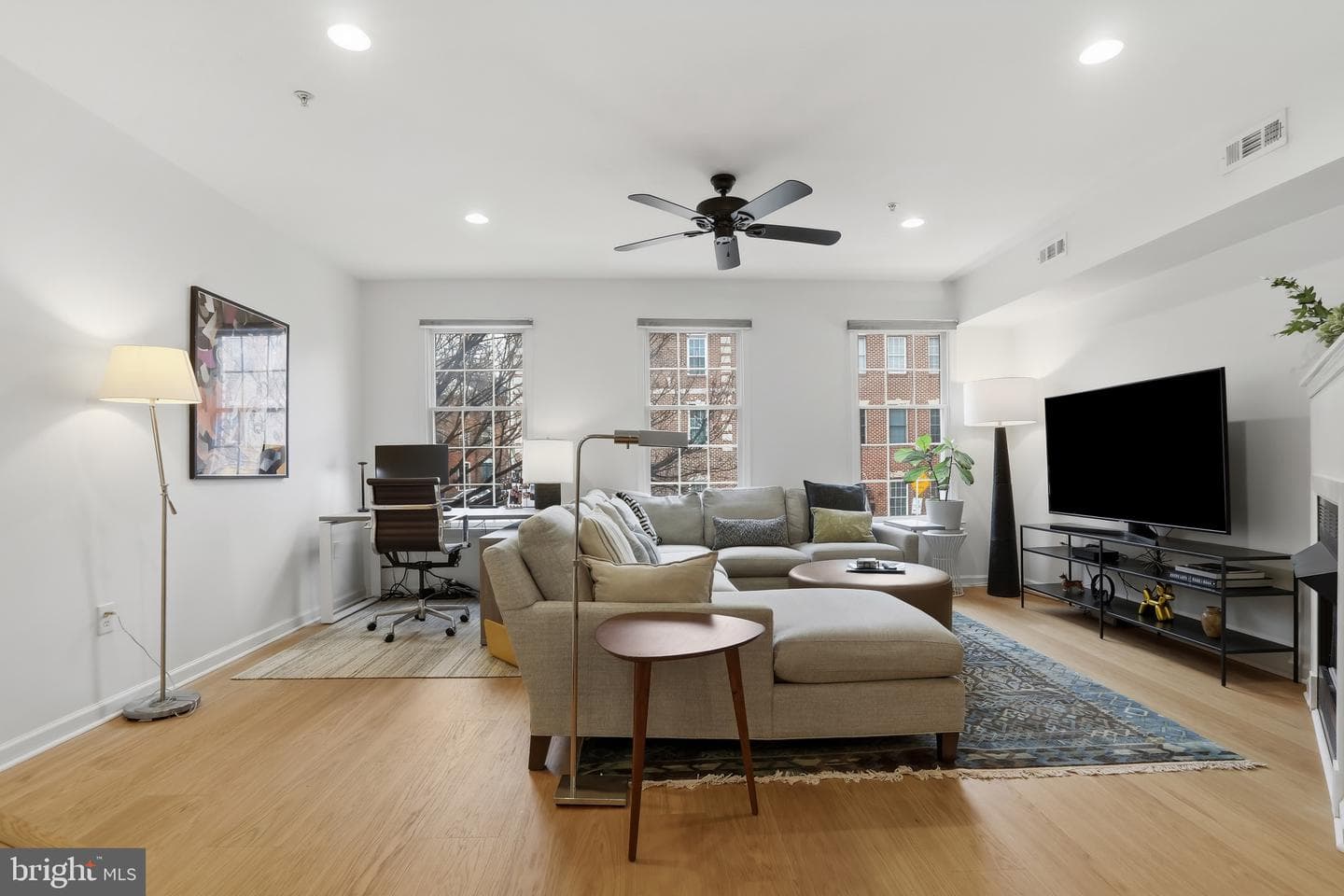 2113 Essex Street photo 8