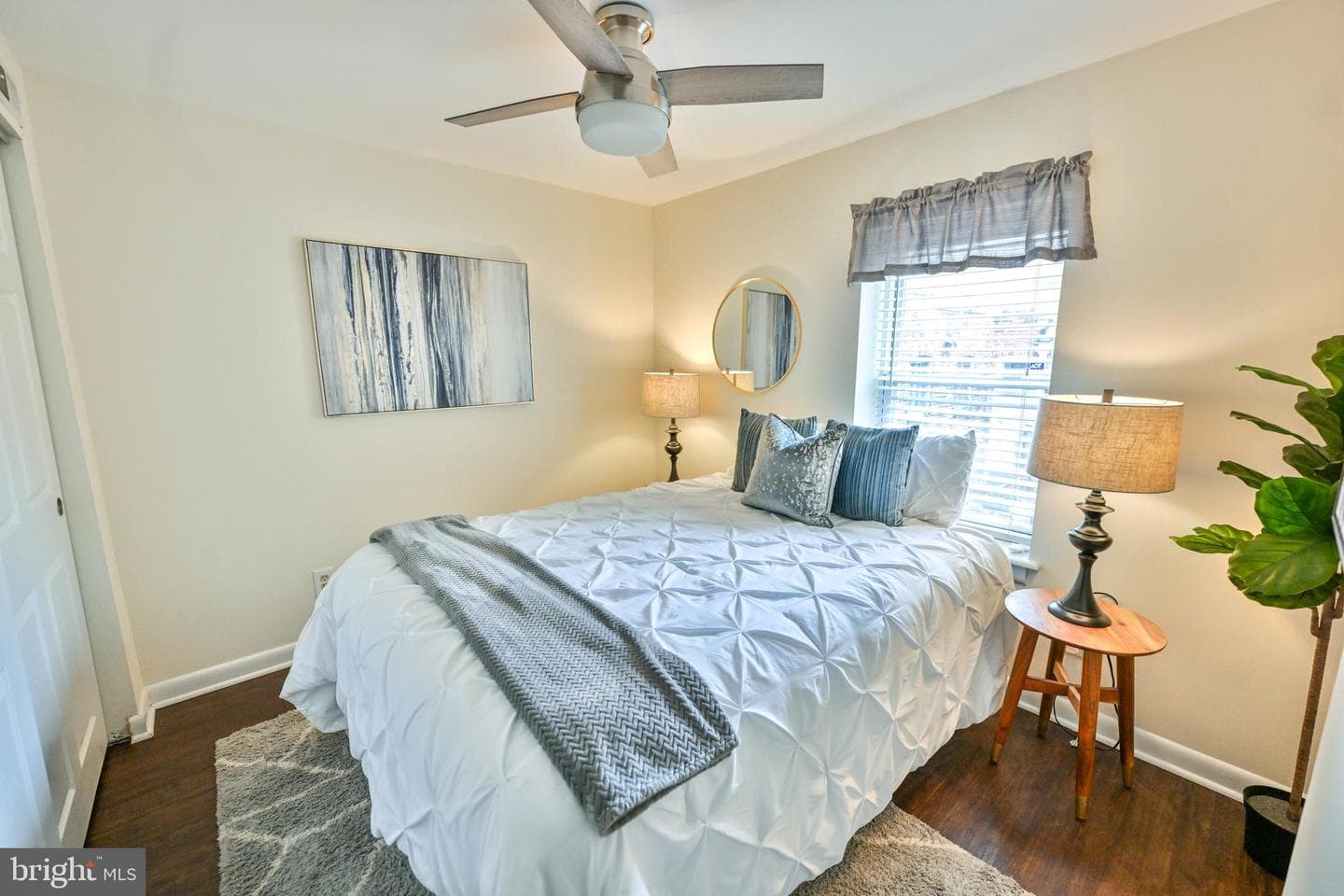 1601 Marshall Street photo 16
